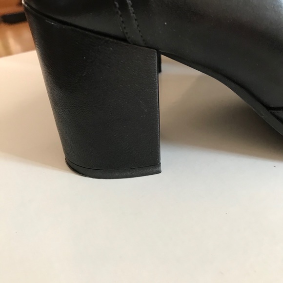 Italian Ladies leather booties - Picture 8 of 12